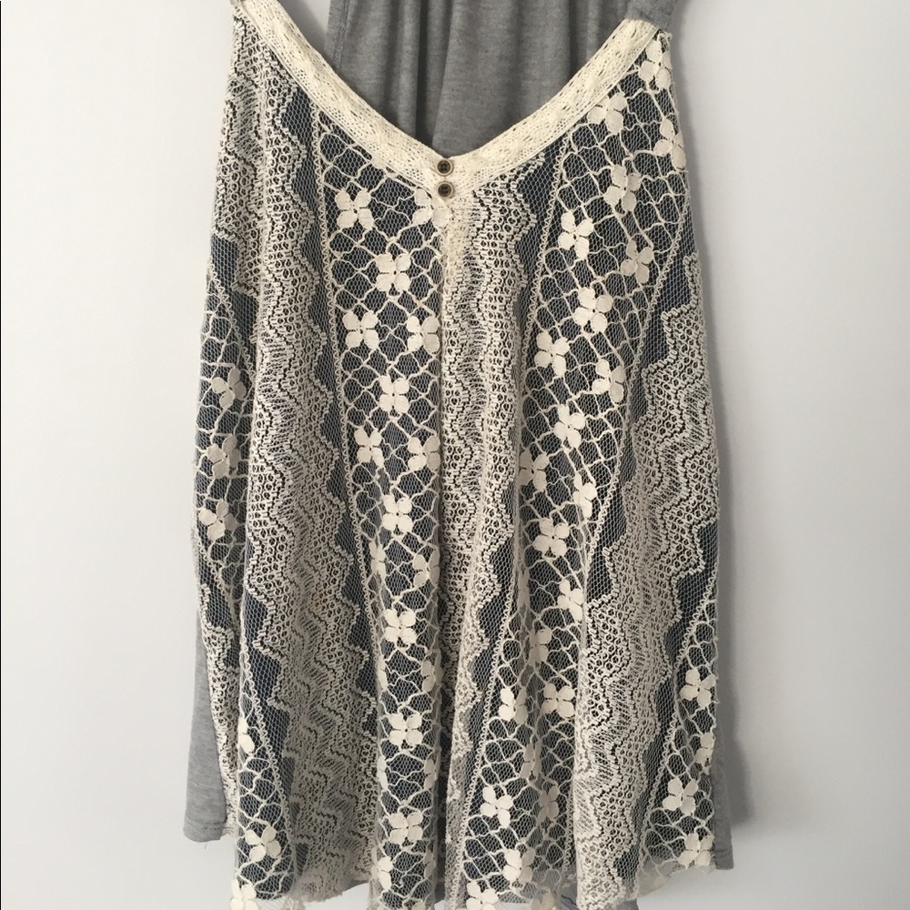 Small lace blue and gray tank top